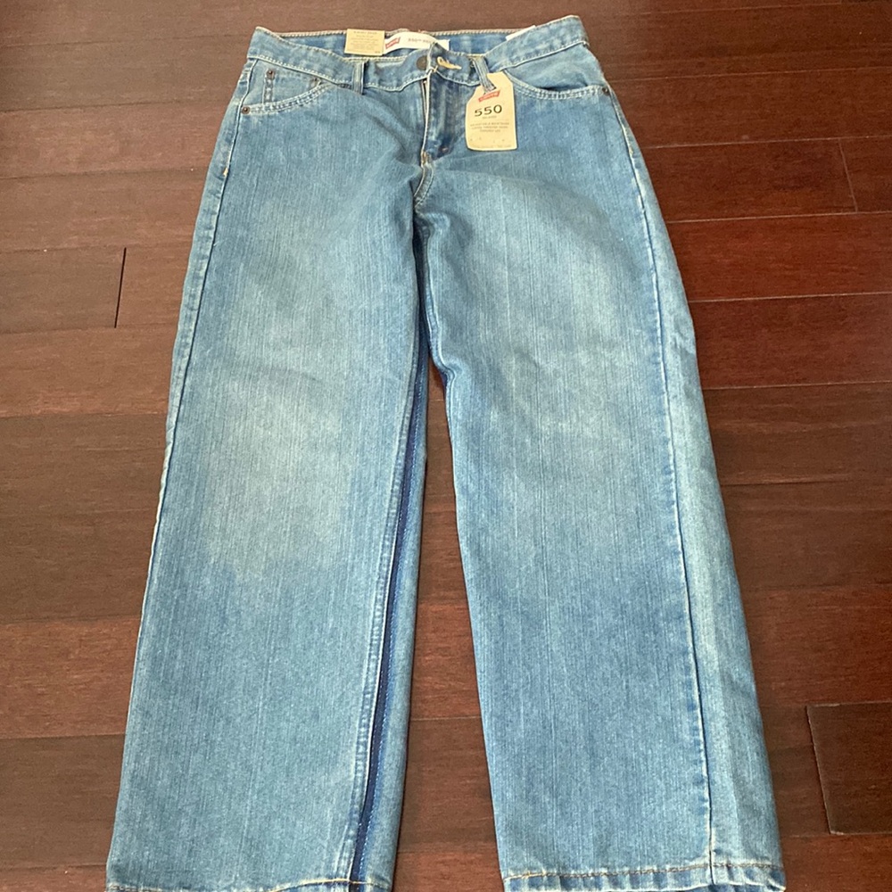 Levis 550